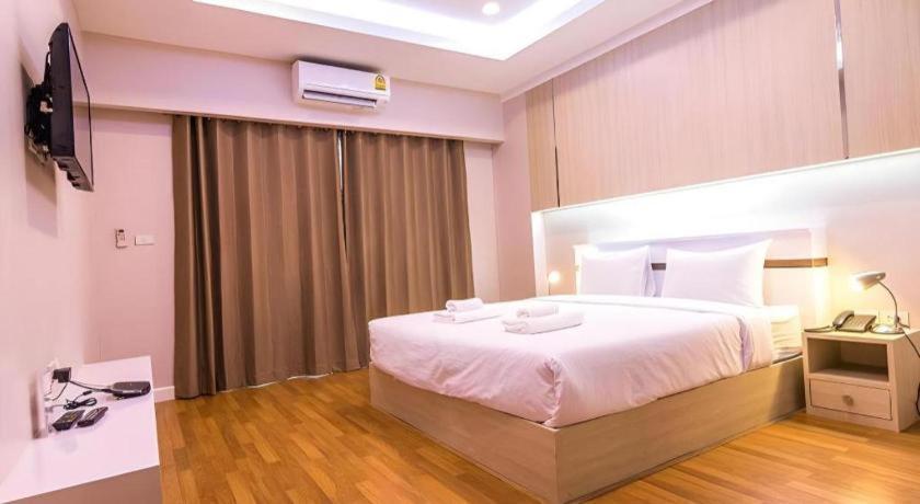 แอท โฮม แอท อุดร Hotel อุดรธานี ภายนอก รูปภาพ